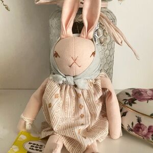 NWT • polka dot club little bunny